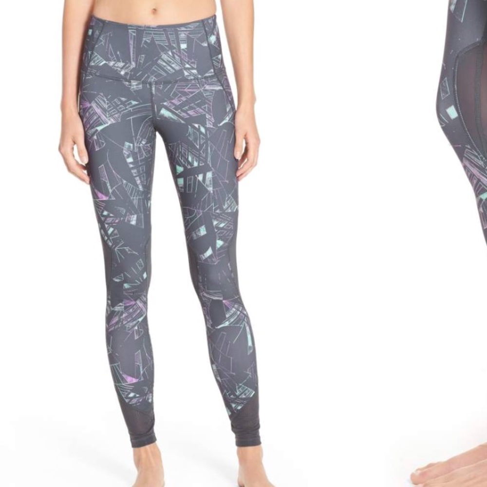 Zella “cut it out” high waist leggings in print